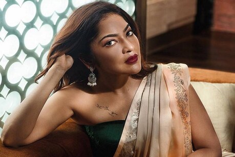 തന്റെ 'പെർഫെക്റ്റ് ബോയ്ഫ്രണ്ടിന്റെ' ചിത്രം പോസ്റ്റ് ചെയ്ത് ആടൈ താരം രമ്യ തന്റെ 'പെർഫെക്റ്റ് ബോയ്ഫ്രണ്ടിന്റെ' ചിത്രം പോസ്റ്റ് ചെയ്ത് ആടൈ താരം രമ്യ