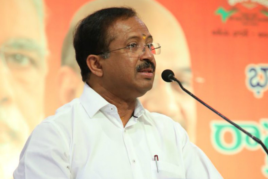 വി മുരളീധരൻ