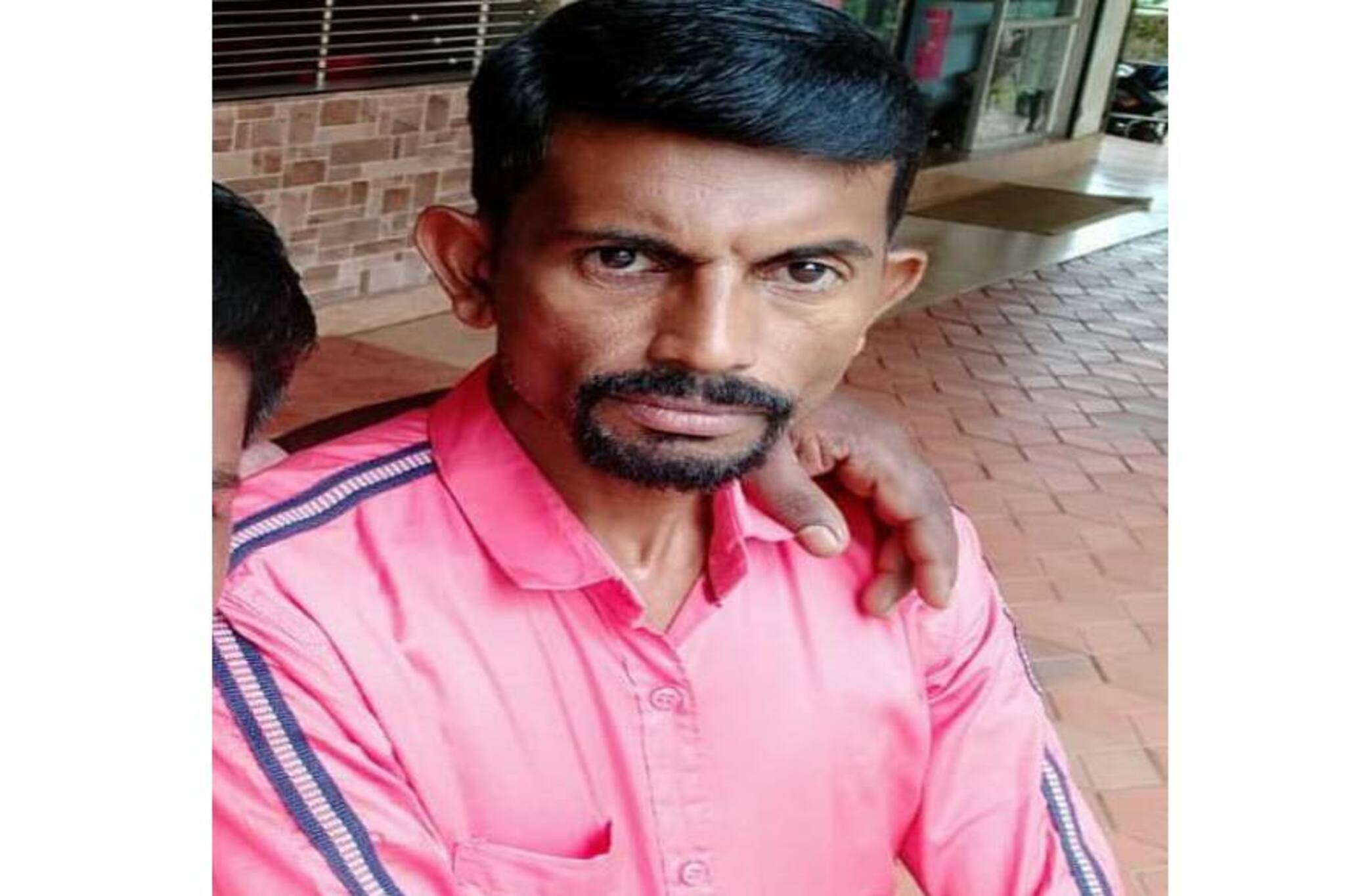 വെള്ളക്കെട്ടിൽ വീണ കുട്ടികളെ രക്ഷിച്ചു; രക്ഷകന്‍ കുഴഞ്ഞുവീണ് മരിച്ചു