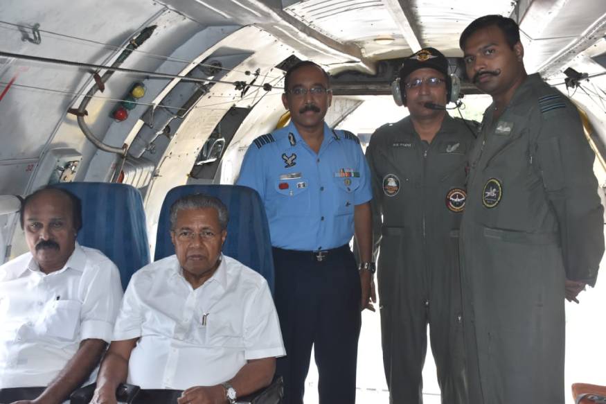 ബത്തേരി സെന്റ് മേരീസ് കോളജിലെ ഹെലിപ്പാഡിൽ ഇറങ്ങി അവിടെ നിന്നും റോഡ് മാർഗം പ്രളയബാധിത മേഖലയായ മേപ്പാടിയിലേക്ക് ബത്തേരി സെന്റ് മേരീസ് കോളജിലെ ഹെലിപ്പാഡിൽ ഇറങ്ങി അവിടെ നിന്നും റോഡ് മാർഗം പ്രളയബാധിത മേഖലയായ മേപ്പാടിയിലേക്ക്
