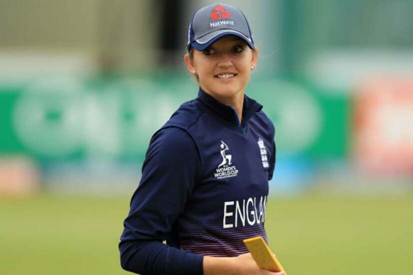  വനിതകളിലെ മാനസികാരോഗ്യ ബോധവത്കരണത്തിന്റെ ഭാഗമായിരുന്നു ഈ ഫോട്ടോ ഷൂട്ട്. പ്രശസ്തമായ വുമൺസ് ഹെൽത്ത് എന്ന ആരോഗ്യമാസികയ്ക്കുവേണ്ടിയാണ് ഈ ഫോട്ടോഷൂട്ട്. മാഗസിന്‍റെ ഏറ്റവും പുതിയ പതിപ്പിന്‍റെ കവറിലാണ് സാറയുടെ നഗ്നചിത്രം പ്രത്യക്ഷപ്പെട്ടത്.