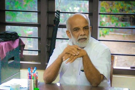 'ജോസഫിന്റെ പാര്ട്ടിയ്ക്ക് കേരളാ കോണ്ഗ്രസ് ജെ എന്ന് പേരിടാം'; പി ജെ ജോസഫിനെ കടന്നാക്രമിച്ച് പാലായിലെ യുഡിഎഫ് സ്ഥാനാർഥി ജോസ് ടോം 'ജോസഫിന്റെ പാര്ട്ടിയ്ക്ക് കേരളാ കോണ്ഗ്രസ് ജെ എന്ന് പേരിടാം'; പി ജെ ജോസഫിനെ കടന്നാക്രമിച്ച് പാലായിലെ യുഡിഎഫ് സ്ഥാനാർഥി ജോസ് ടോം