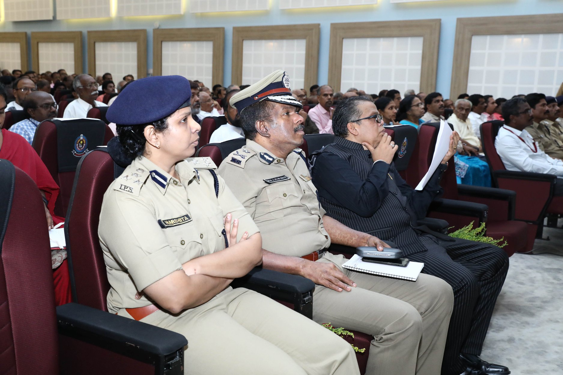  ഇവ പരിശോധിച്ച് നടപടി സ്വീകരിക്കാന്‍ ഡെപ്യൂട്ടി പൊലീസ് കമ്മീഷണര്‍ ആര്‍.ആദിത്യയുടെ നേതൃത്വത്തില്‍ പ്രത്യേക സംഘത്തിന് രൂപം നല്‍കി. പൊതുജനങ്ങള്‍ നല്‍കിയ നിര്‍ദ്ദേശങ്ങളിന്‍മേല്‍ മൂന്നുമാസത്തിനകം നടപടി സ്വീകരിക്കും. നയപരമായ തീരുമാനം ആവശ്യമായ നിര്‍ദ്ദേശങ്ങള്‍ സര്‍ക്കാരിന്‍റെ പരിഗണനയ്ക്ക് നല്‍കും. ചര്‍ച്ചയില്‍ പരിഗണിക്കാന്‍ ആവശ്യമായ നിര്‍ദ്ദേശങ്ങള്‍ പ്രസിദ്ധീകരിച്ച മാധ്യമങ്ങള്‍ക്ക് സംസ്ഥാന പൊലീസ് മേധാവി നന്ദി അറിയിച്ചു.