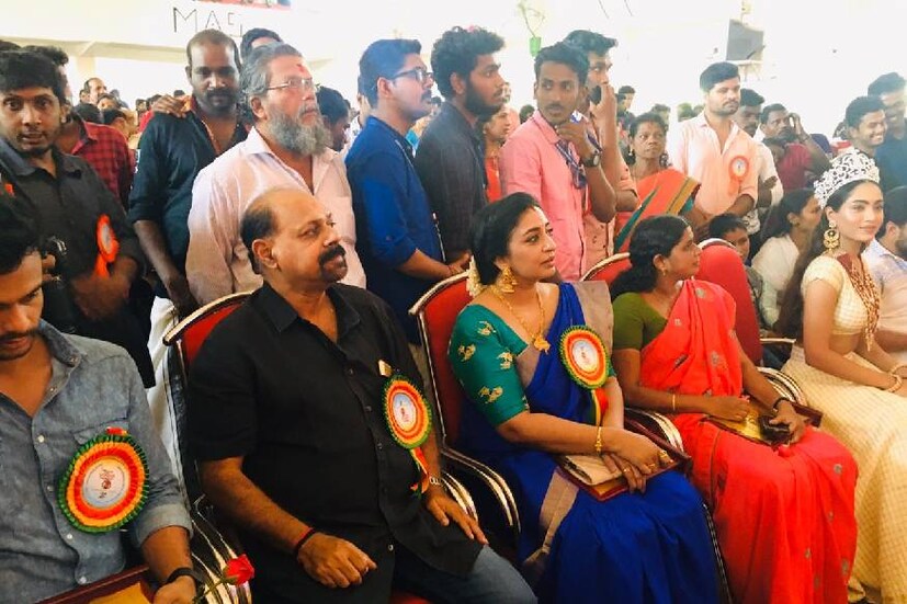  വിവാഹ ചടങ്ങിൽ നിന്നും