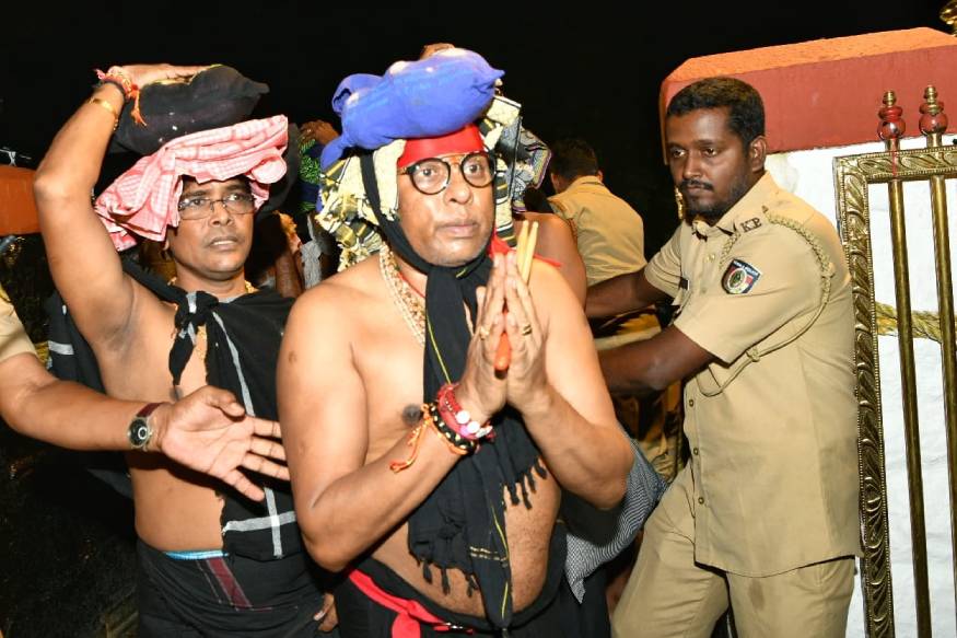 പതിവ് തെറ്റിച്ചില്ല: ഇത്തവണയും സംഗീതാർച്ചനയുമായി ശിവമണി അയ്യപ്പസന്നിധിയിലെത്തി