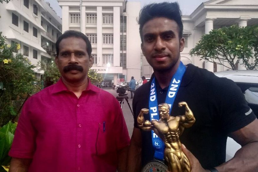  അടുത്ത ചാമ്പ്യൻഷിപ്പിൽ സ്വർണത്തിൽ മുത്തമിടാനുള്ള തയാറെടുപ്പുകൾ ഉടൻ തുടങ്ങാനാണ് പരിശീലകന്റെ തീരുമാനം. ഇന്ത്യയെ സംബന്ധിച്ചു ചരിത്ര നേട്ടം കൈവരിച്ച ഷിനുവിന് ആവേശകരമായ സ്വീകരണമാണ് നാട് ഒരുക്കിയത്. ഷിനുവിനെ മുഖ്യമന്ത്രി പിണറായി വിജയൻ, കായിക മന്ത്രി ഇ പി ജയരാജൻ തുടങ്ങിയവർ അനുമോദിച്ചു. ഷിനുവിനു ഇനിയും ഉയരങ്ങൾ കീഴടക്കാൻ കഴിയട്ടെയെന്നു ഇരുവരും ആശംസിച്ചു.​