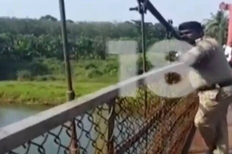 BREAKING: കോട്ടയത്ത് കുളിക്കാനിറങ്ങിയ മൂന്നു വിദ്യാർഥികളെ കാണാതായി BREAKING: കോട്ടയത്ത് കുളിക്കാനിറങ്ങിയ മൂന്നു വിദ്യാർഥികളെ കാണാതായി