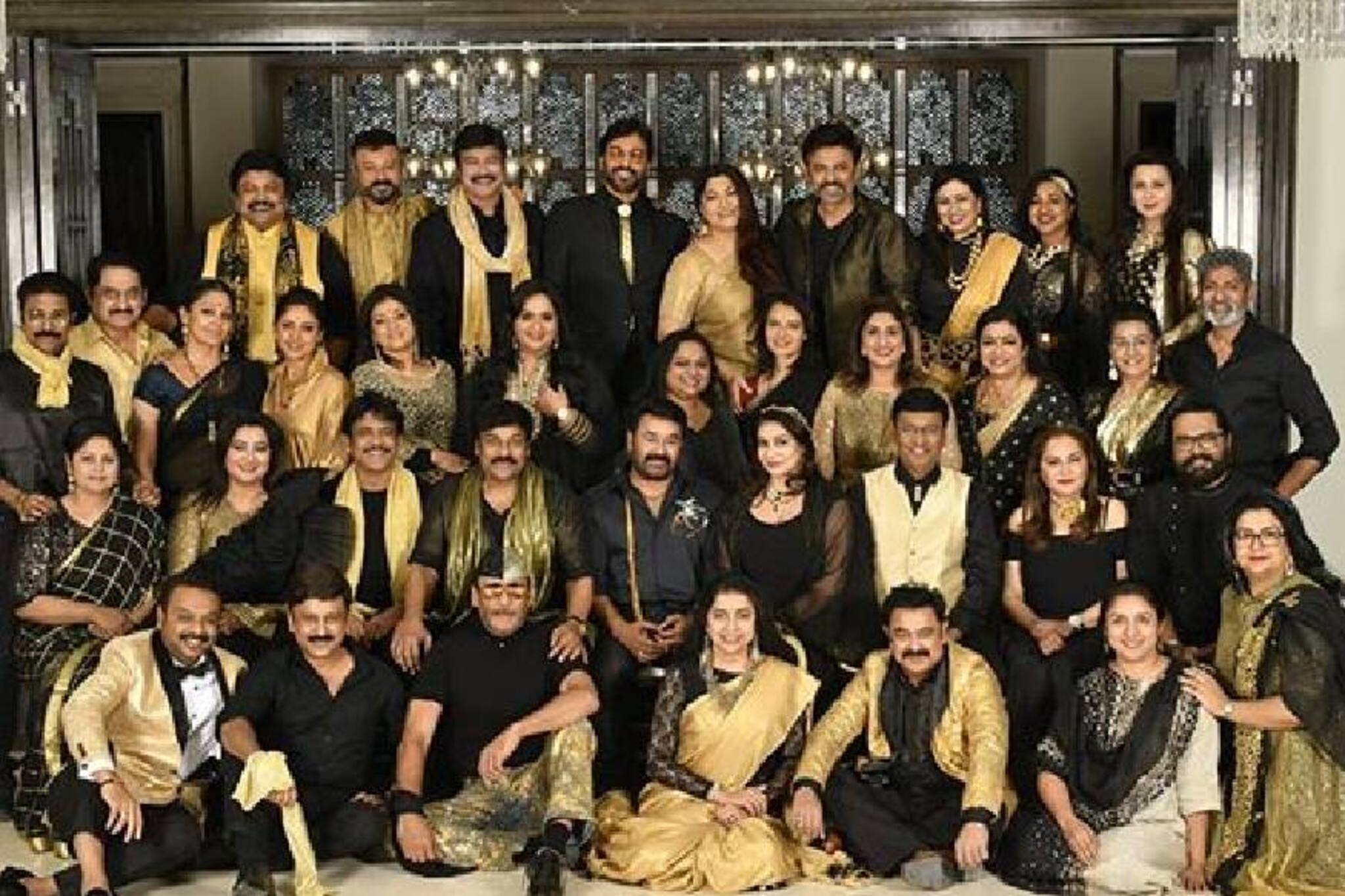 എൺപതുകളുടെ റീയൂണിയൻ ;പങ്കെടുത്തത് മോഹൻലാലും ചിരഞ്ജീവിയും ഉൾപ്പെടെയുള്ള സൂപ്പർതാരങ്ങൾ