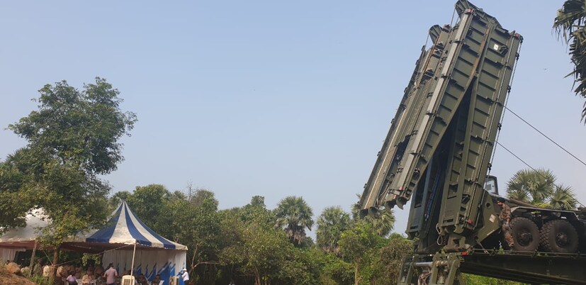  സർവത്ര ബ്രിഡ്ജ് സിസ്റ്റം എന്നാണ് ഈ വാഹന സംവിധാനത്തിന്‍റെ പേര്.