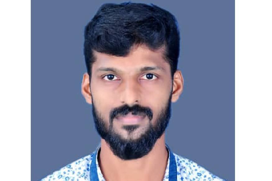 കോഴിക്കോട്: വിലങ്ങാട് വനത്തിനടുത്ത് യുവാവ് വെടിയേറ്റ് മരിച്ചു . കോഴിക്കോട് വിലങ്ങാട് ഇന്ദിരാനഗറിലെ റഷീദ് (30) ആണ് മരിച്ചത്. കോഴിക്കോട്: വിലങ്ങാട് വനത്തിനടുത്ത് യുവാവ് വെടിയേറ്റ് മരിച്ചു . കോഴിക്കോട് വിലങ്ങാട് ഇന്ദിരാനഗറിലെ റഷീദ് (30) ആണ് മരിച്ചത്.