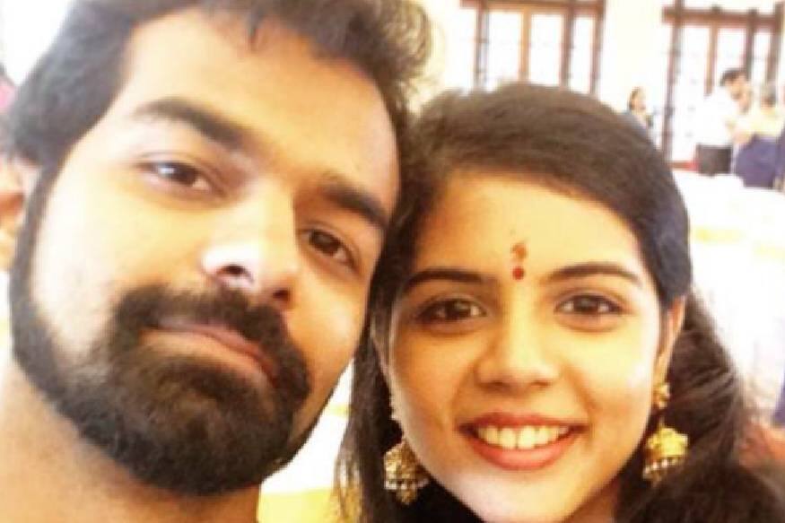 പ്രണവിനെയും കല്യാണിയെയും കൂടാതെ ദർശനാ രാജേന്ദ്രനും മുഖ്യകഥാപാത്രത്തെ അവതരിപ്പിക്കും. ഓണം റിലീസായി 'ഹൃദയം' തിയേറ്ററുകളിൽ എത്തുമെന്നാണ് വിനീത് തന്റെ കൈപ്പടയിൽ തയാറാക്കിയ കുറിപ്പിൽ വ്യക്തമാക്കുന്നത്. പ്രണവിനെയും കല്യാണിയെയും കൂടാതെ ദർശനാ രാജേന്ദ്രനും മുഖ്യകഥാപാത്രത്തെ അവതരിപ്പിക്കും. ഓണം റിലീസായി 'ഹൃദയം' തിയേറ്ററുകളിൽ എത്തുമെന്നാണ് വിനീത് തന്റെ കൈപ്പടയിൽ തയാറാക്കിയ കുറിപ്പിൽ വ്യക്തമാക്കുന്നത്.