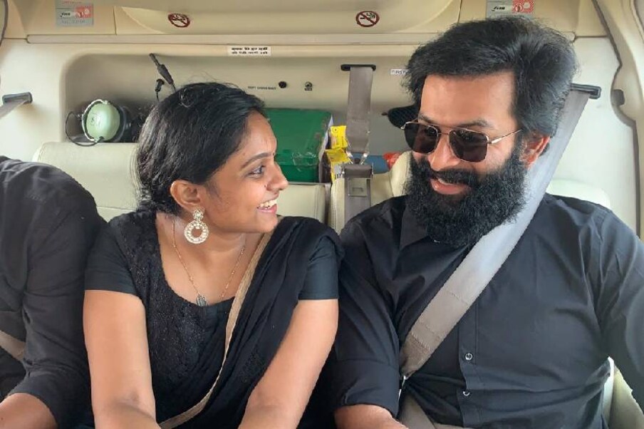  ചോദ്യങ്ങൾക്ക് ശരിയുത്തരം നൽകിയാൽ ഹെലികോപ്റ്റർ യാത്രയായിരുന്നു ഓഫ്ഫർ