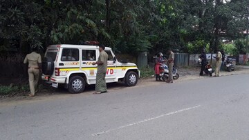 കൊച്ചിയിൽ പിടിയിലായത് ഹെൽമറ്റില്ലാത്ത174 പേർ