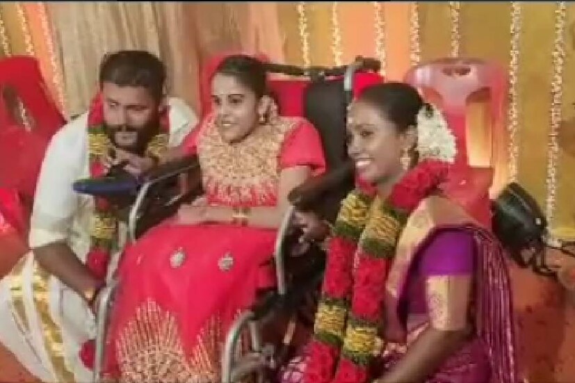  അരയ്ക്കു താഴേയ്ക്ക് തളർന്നു പോയ പെങ്ങളെ 28 വർഷമായി തോളിലേറ്റി നടക്കുന്ന മനു എന്ന ഹരിപ്രസാദ് വിവാഹദിനത്തിലും ആ പതിവ് തെറ്റിച്ചില്ല. 