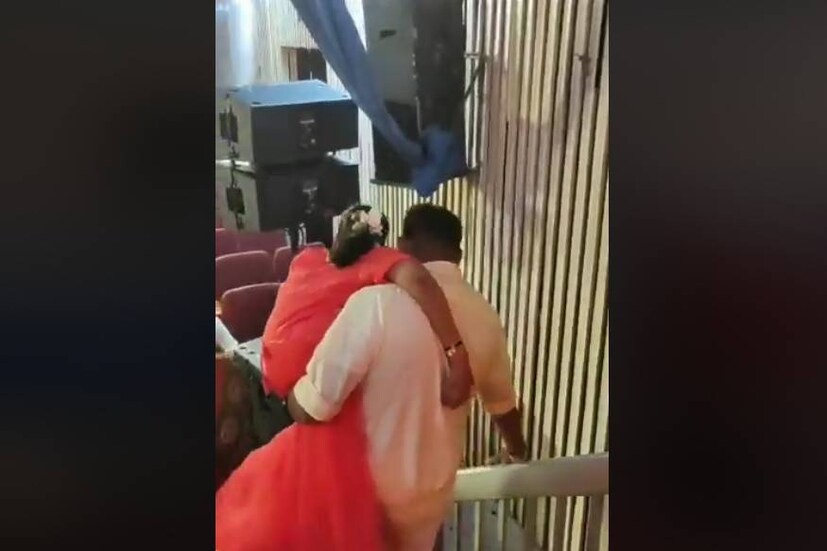  അടുത്തിടെ സുഹൃത്തുകൾ ചേർന്ന് മീനുവിന് ഒരു ഇലക്ട്രിക് വീൽ ചെയർ സമ്മാനിച്ചിരുന്നു. ഈ വീൽചെയറിലിരുന്നാണ് മീനു ഏട്ടന്റെ കല്യാണത്തിന് സാക്ഷ്യം വഹിച്ചത്. 