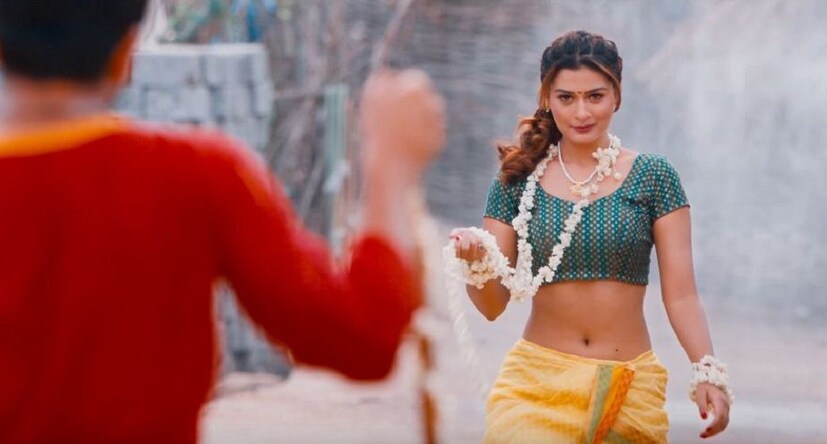  ആർ.ഡി.എക്‌സിലെ ഒരു രംഗം