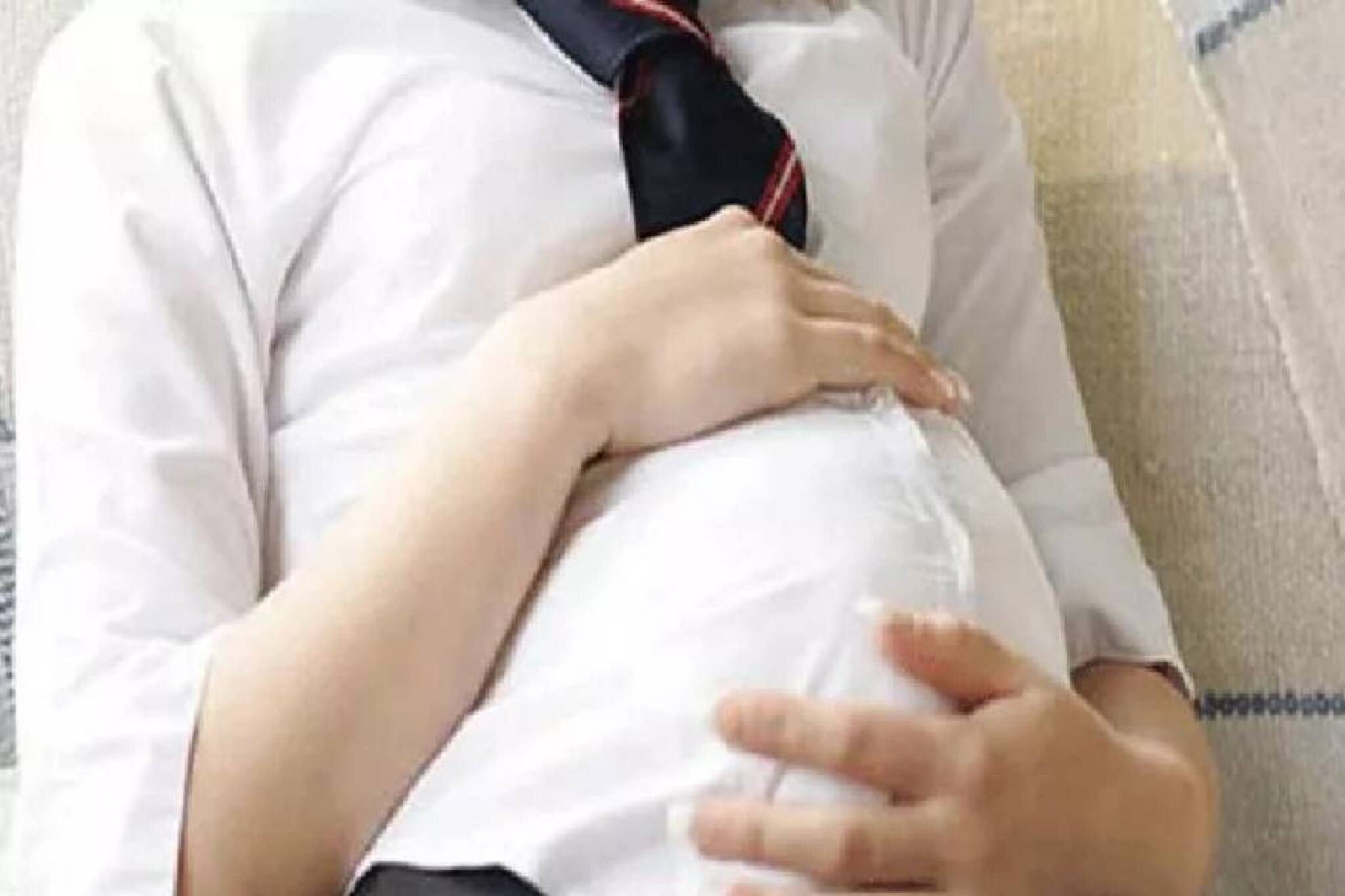 അവിവാഹിത പ്രസവ വേദനയുമായി എത്തിയാലുടൻ വീട്ടുകാരെ വിവരം അറിയിക്കണോ? വൈറലായി ഡോക്ടറുടെ കുറിപ്പ്