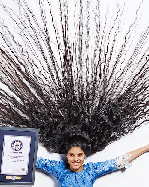  കൗമാര്‍ക്കാർക്കിടയിൽ ഏറ്റവും നീളം കൂടിയ മുടിയുടെ ഉടമ എന്ന ലോകറെക്കോഡാണ് വീണ്ടും തന്റെ പേരിൽ നിലാൻഷി എഴുതിച്ചേർത്തത്