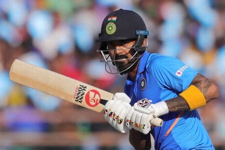 India V Australia | രാജ്കോട്ടിൽ മികച്ച സ്കോറുമായി ഇന്ത്യ; രാഹുലും ധവാനും കോലിയും തകർത്തു India V Australia | രാജ്കോട്ടിൽ മികച്ച സ്കോറുമായി ഇന്ത്യ; രാഹുലും ധവാനും കോലിയും തകർത്തു