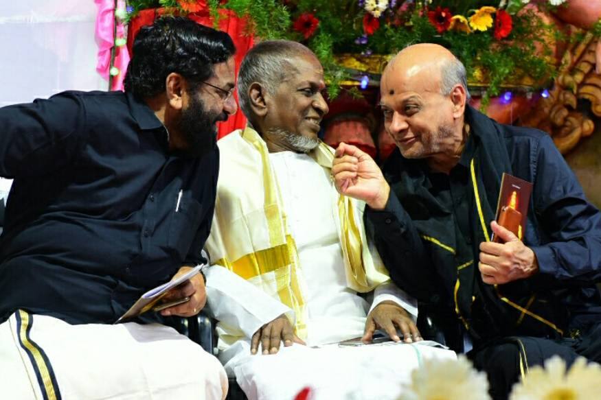 എന്നാൽ കീരിടം സമ്മാനിച്ച ദേവസ്വം ബോർഡ് പ്രസിഡന്റ് എൻ.വാസുവിനോട് ഇത് അയ്യപ്പന് ചാർത്തിയാൽ മതിയെന്നറിച്ച് സ്നേഹപൂർവ്വം അത് തിരിച്ച് നൽകി. എന്നാൽ കീരിടം സമ്മാനിച്ച ദേവസ്വം ബോർഡ് പ്രസിഡന്റ് എൻ.വാസുവിനോട് ഇത് അയ്യപ്പന് ചാർത്തിയാൽ മതിയെന്നറിച്ച് സ്നേഹപൂർവ്വം അത് തിരിച്ച് നൽകി.