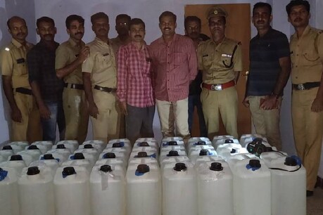 തമിഴ്നാട്ടിൽ കേരള എക്സൈസിന്റെ വൻ സ്പിരിറ്റ് വേട്ട തമിഴ്നാട്ടിൽ കേരള എക്സൈസിന്റെ വൻ സ്പിരിറ്റ് വേട്ട