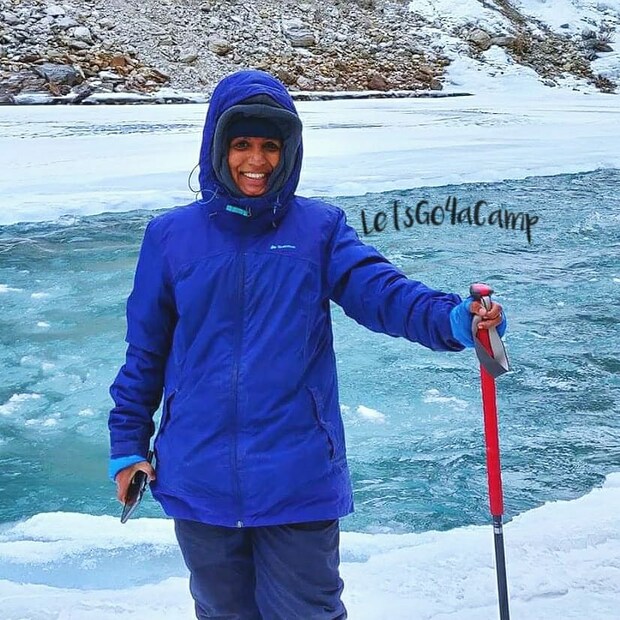  ഫിയല്‍ റാവെണ്‍ ചരിത്രത്തിലെ ആദ്യ വിവാദവും------ ജൂറി തിരഞ്ഞെടുത്തവരുടെ ലിസ്റ്റ് കഴിഞ്ഞ മാസം തന്നെ വന്നെങ്കിലും ഏതാനും ദിവസങ്ങള്‍ക്ക് മുമ്പാണ് വോട്ടിങ് റിസള്‍ട്ട് പുറത്തുവിട്ടത്. ഫിയല്‍റാവെണിന്റെ ചരിത്രത്തില്‍ ആദ്യമായി വലിയ വിവാദങ്ങളും വിദ്വേഷ പ്രചരണങ്ങളും ഇക്കുറിയുണ്ടായി. അതിലും മുന്നില്‍ മലയാളികള്‍ തന്നെ. വോട്ടിങ്ങില്‍ മൂന്നാമതായിരുന്നു ഗീതു. മലയാളിയടക്കം ഗീതുവിന് മുന്നിലുണ്ടായിരുന്നവര്‍ വോട്ടിങ്ങില്‍ ഏറെ മുന്നിലും. എന്നിട്ടും അവസരം ഗീതുവിനെ തേടിയെത്തി.