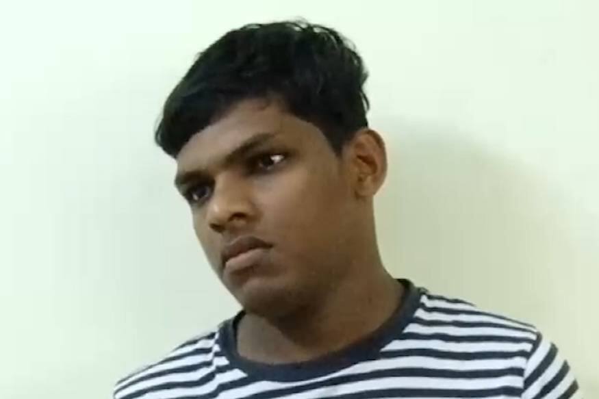 കഴിഞ്ഞ 20-നാണ് പെണ്കുട്ടിയെ കൊളത്തൂരിലെ റബ്ബര് തോട്ടത്തിലെത്തിച്ച് വാഹിദ് പീഡിപ്പിച്ചത്. ഷെയര്ചാറ്റ് വഴി പരിചയപ്പെട്ട ഒന്പതാം ക്ലാസ് വിദ്യാര്ത്ഥിനിയെയാണ് സ്കൂളില് പോകാന് ബസ് കാത്തിരിക്കുന്നതിനിടെ പ്രലോഭിപ്പിച്ച് കൊണ്ടുപോയത്. കഴിഞ്ഞ 20-നാണ് പെണ്കുട്ടിയെ കൊളത്തൂരിലെ റബ്ബര് തോട്ടത്തിലെത്തിച്ച് വാഹിദ് പീഡിപ്പിച്ചത്. ഷെയര്ചാറ്റ് വഴി പരിചയപ്പെട്ട ഒന്പതാം ക്ലാസ് വിദ്യാര്ത്ഥിനിയെയാണ് സ്കൂളില് പോകാന് ബസ് കാത്തിരിക്കുന്നതിനിടെ പ്രലോഭിപ്പിച്ച് കൊണ്ടുപോയത്.