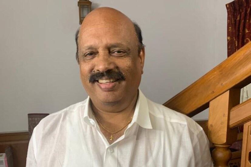 കൊച്ചി: തോമസ് ചാണ്ടിയുടെ നിര്യാണത്തോടെ കുട്ടനാട് ഉപതെരഞ്ഞെടുപ്പിനുള്ള സ്ഥാനാർഥി ചർച്ചകൾ സജീവമായി. തോമസ് ചാണ്ടിയുടെ പിൻഗാമിയായി സഹോദരൻ തോമസ് കെ.തോമസിനെ സ്ഥാനാർത്ഥിയാക്കണമെന്ന് ആവശ്യപ്പെട്ട് തോമസ് ചാണ്ടിയുടെ ഭാര്യ മേരി ചാണ്ടി മുഖ്യമന്ത്രിക്ക് കത്തു അയച്ചു. എൻ.സി.പി ടിക്കറ്റിൽ മത്സരിപ്പിക്കാനാണ് താല്പര്യമെന്നും കത്തിൽ പറയുന്നുണ്ട്.