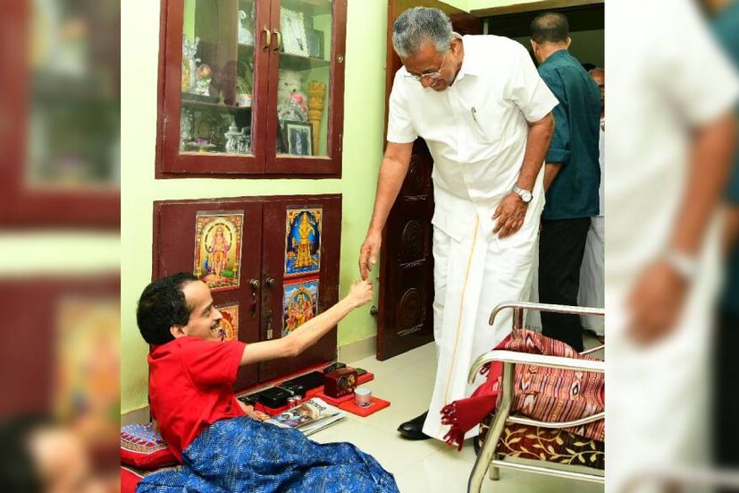  മണികണ്ഠന് ജീവിതത്തിലെ ഏറ്റവും വലിയ ആഗ്രഹമായിരുന്നു മുഖ്യമന്ത്രിയെ കാണുക എന്നത്. 43 വയസുള്ള മണികണ്ഠൻ ജന്മനാ കിടപ്പാണ്. പരസഹായമില്ലാതെ നടക്കാൻ കഴിയില്ല.