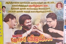 'തമിഴ്നാടിനെ രക്ഷിക്കു; നിങ്ങൾക്കെ അതിന് കഴിയു': വിജയ്ക്ക് പിന്തുണയുമായി പോസ്റ്ററുകൾ