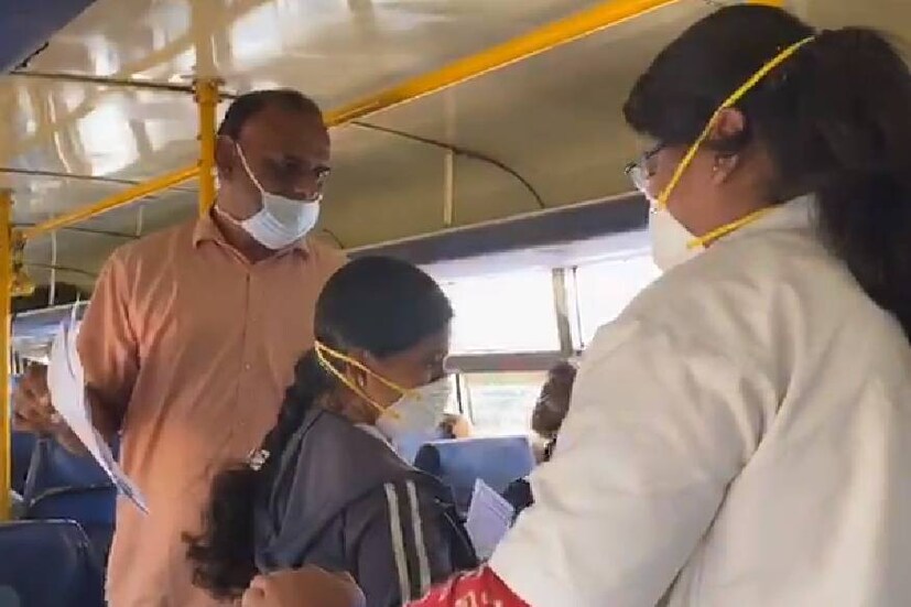  കോഴിക്കോട്- മൈസുരു ദേശീയപാതയിലെ മൂലഹള്ള ചെക്‌പോസ്റ്റില്‍ കര്‍നമായ പരിശോധനയാണ് നടക്കുന്നത്. ഒരു ഡോക്ടറിന്റെ നേതൃത്വത്തിലുള്ള ഏഴംഗ സംഘമാണ് ഇവിടെ പരിശോധന നടത്തുന്നത്. കേരളത്തിൽ നിന്ന് വരുന്ന യാത്രാ വാഹനങ്ങളും ചരക്ക് വാഹനങ്ങളും ബസുകളും പരിശോധിക്കുന്നുണ്ട്.