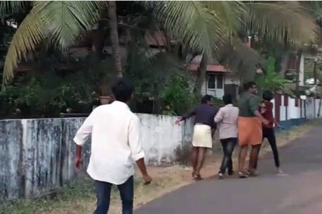 'ഈ പരിപാടി ഇവിടെ നടക്കില്ല'; പയ്യന്നൂരിൽ നാടകസംഘത്തിനുനേര സദാചാര ആക്രമണം; ഒടുവിൽ പൊലീസിന്റെ സാരോപദേശവും 'ഈ പരിപാടി ഇവിടെ നടക്കില്ല'; പയ്യന്നൂരിൽ നാടകസംഘത്തിനുനേര സദാചാര ആക്രമണം; ഒടുവിൽ പൊലീസിന്റെ സാരോപദേശവും