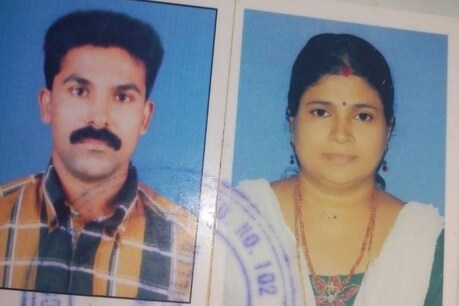 കൊടുങ്ങല്ലൂരിൽ ഒരു കുടുംബത്തിലെ നാലുപേർ തൂങ്ങിമരിച്ച നിലയിൽ; മൃതദേഹങ്ങൾക്ക് മൂന്നുദിവസത്തെ പഴക്കം കൊടുങ്ങല്ലൂരിൽ ഒരു കുടുംബത്തിലെ നാലുപേർ തൂങ്ങിമരിച്ച നിലയിൽ; മൃതദേഹങ്ങൾക്ക് മൂന്നുദിവസത്തെ പഴക്കം