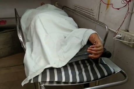 കയറുന്നതിനിടെ സ്വകാര്യ ബസ് മുന്നോട്ടെടുത്തു; ബസിനടിയിൽപ്പെട്ട് വയോധികയ്ക്ക് ദാരുണാന്ത്യം കയറുന്നതിനിടെ സ്വകാര്യ ബസ് മുന്നോട്ടെടുത്തു; ബസിനടിയിൽപ്പെട്ട് വയോധികയ്ക്ക് ദാരുണാന്ത്യം