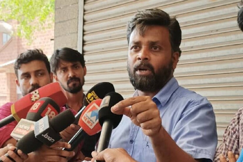  അതേസമയം ഇത്തരത്തിൽ ഒരു സ്മാരകം നിർമിക്കാൻ ഉള്ള ആലോചന തുടങ്ങിയപ്പോൾ തന്നെ പഞ്ചായത്ത് അധികൃതരും പോലീസും അത് തടയാൻ ഉള്ള ശ്രമങ്ങൾ തുടങ്ങി എന്ന് ജലീലിന്റെ സഹോദരൻ സി.പി. റഷീദ് ആരോപിച്ചു.  കേരളത്തില്‍ അങ്ങോളമിങ്ങോളം സര്‍ക്കാര്‍ഭൂമിയില്‍ സി.പി.എമ്മുകാരും ആര്‍.എസ്.എസ്. കാരും, കോൺഗ്രസുകാരും രക്തസാക്ഷിമണ്ഡപങ്ങള്‍ ഉണ്ടാക്കിയിട്ടുണ്ട്. എന്നാല്‍ സ്വന്തം സ്ഥലത്ത് ജലീലിന് സ്മാരകം പണിയുന്നതിന് തടസ്സവുമായി വന്നിരിക്കുകയാണെന്നും സി.പി. റഷീദ് പറഞ്ഞു