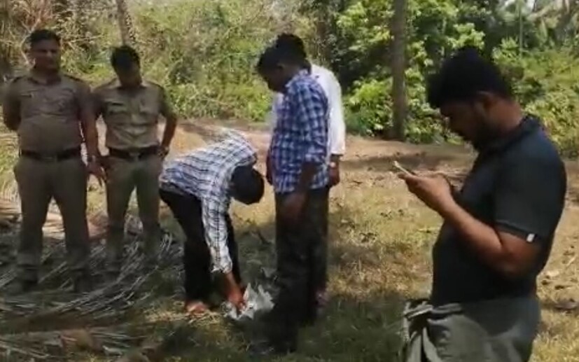  ഫ്യൂസ‌് വയർ സംവിധാനത്തോട‌് കൂടിയുള്ളതായിരുന്നു പൈപ്പ് ബോംബ‌്.