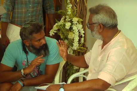 അച്ഛനും മകനും ചേർന്ന് സംവിധാനം; വൈറലായി സുനാമി മേക്കിങ് വീഡിയോ അച്ഛനും മകനും ചേർന്ന് സംവിധാനം; വൈറലായി സുനാമി മേക്കിങ് വീഡിയോ