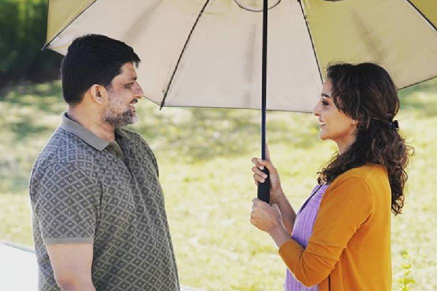  മഞ്ജു വാര്യരും മധു വാര്യരും 'ലളിതം സുന്ദരം' സിനിമയുടെ സെറ്റിൽ 