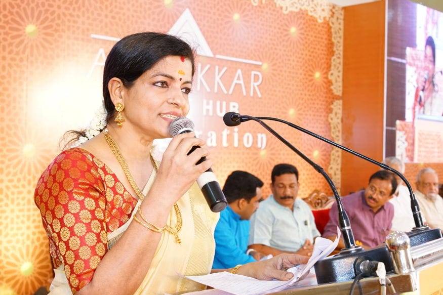 പനി, ചുമ, ശ്വാസ തടസം...! കോവിഡ് കാലത്തെ ഈ സുപരിചിത ഹലോ ട്യൂൺ ശബ്ദം ആരുടേത് ?