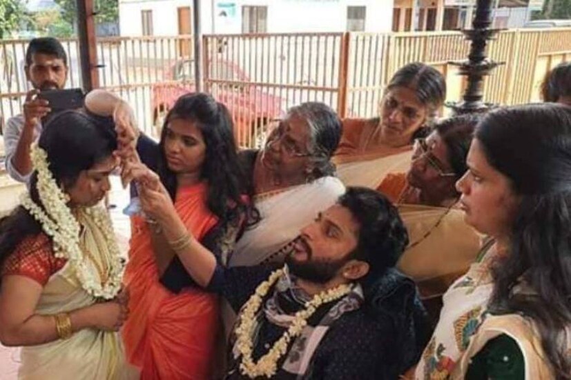  എല്ലാവരും എതിര്‍ത്തിട്ടും ഷഹാന തന്റെ പ്രണയത്തില്‍ ഉറച്ച് നിന്നു. സോഷ്യല്‍ മീഡിയ മുഴുവന്‍ ആശംസകള്‍ക്കൊണ്ട് മൂടുകയാണ് ഈ ദമ്പതികളെ.