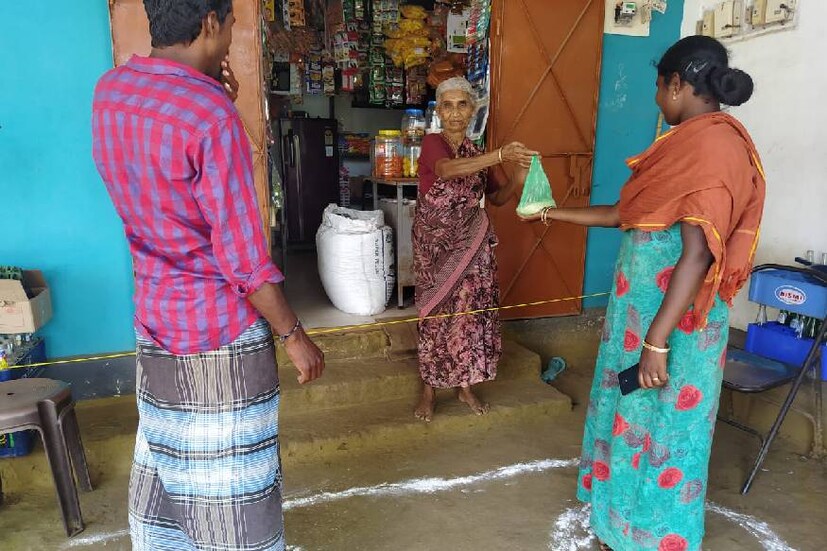  കോവിഡ് പ്രതിരോധ പ്രവർത്തനങ്ങൾ നാടെങ്ങും സജീവമാണ്. ലോക് ഡൗൺ പ്രഖ്യാപിച്ചതോടെ കർശന നിയന്ത്രണങ്ങളുമുണ്ട്.