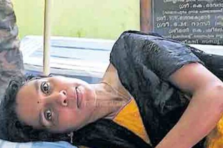 നാട്ടിലെത്തിയ വിവരം ആരോഗ്യ വകുപ്പിനെ അറിയിച്ചു; ആശാവർക്കറെ വീടുകയറി മർദ്ദിച്ച് പ്രവാസിയുടെ പ്രതികാരം നാട്ടിലെത്തിയ വിവരം ആരോഗ്യ വകുപ്പിനെ അറിയിച്ചു; ആശാവർക്കറെ വീടുകയറി മർദ്ദിച്ച് പ്രവാസിയുടെ പ്രതികാരം