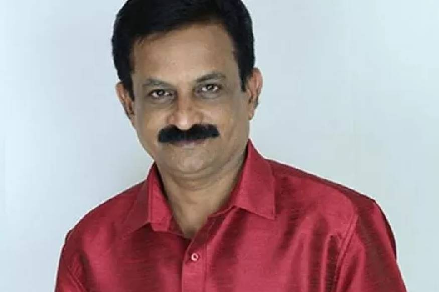  കോവിഡ് 19 വ്യാപനം ആശങ്കാജനകമാകുന്നതിനിടെയാണ് കഴിഞ്ഞദിവസം രജിത് കുമാറിന് സ്വീകരണമൊരുക്കാൻ വൻജനക്കൂട്ടം നെടുമ്പാശേരിയിൽ തടിച്ചുകൂടിയത്.
