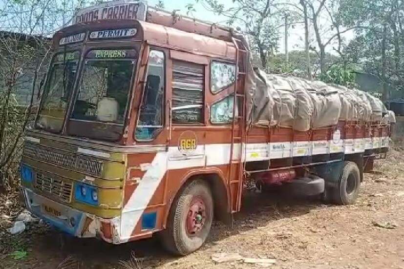  വാഹനത്തിൽ നിറയെ മാലിന്യമായിരുന്നു. ഇതിൽ ആശുപത്രി മാലിന്യം അടക്കമുള്ളവ ഉണ്ടായിരുന്നു. ഇതിനെതിരെ കർശനമായ നടപടി എടുക്കുമെന്ന് ഹെൽത്ത് സൂപ്പർവൈസർ പറഞ്ഞു. തുടർന്ന് പെരമ്പാവൂർ പൊലീസ് ഇവിടെയെത്തി അന്വേഷണം നടത്തി.