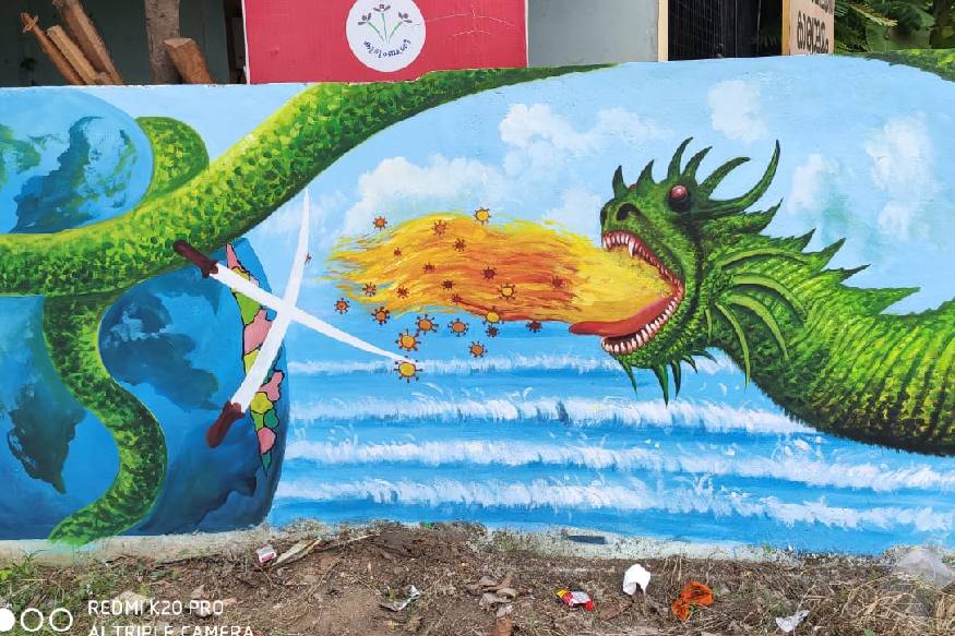  മാസ്ക് ധരിക്കുന്നതിൻ്റെ പ്രാധാന്യം, ആരോഗ്യ പ്രവർത്തകർക്ക് ഐക്യദാർഢ്യം. പോലീസിന് പിന്തുണ തുടങ്ങിയവയെല്ലാം വരകളിൽ നിറയുന്നു.