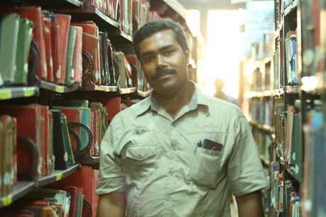 കലാകാരൻമാർ എല്ലാം കോടീശ്വരമാർ അല്ല; കലാകാരന്മാർ നേരിടുന്ന സാമ്പത്തിക പ്രതിസന്ധിയെ പറ്റി ചലച്ചിത്ര നിർമ്മാതാവ് കലാകാരൻമാർ എല്ലാം കോടീശ്വരമാർ അല്ല; കലാകാരന്മാർ നേരിടുന്ന സാമ്പത്തിക പ്രതിസന്ധിയെ പറ്റി ചലച്ചിത്ര നിർമ്മാതാവ്