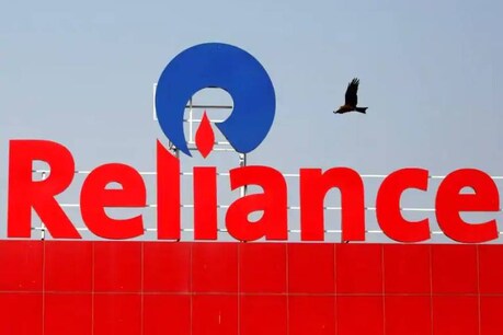 TPG-Reliance Retail deal | ആഗോള നിക്ഷേപക സ്ഥാപനമായ ടിപിജി റിലയൻസ് റീട്ടെയിലിൽ 1837 കോടി രൂപ നിക്ഷേപിക്കും TPG-Reliance Retail deal | ആഗോള നിക്ഷേപക സ്ഥാപനമായ ടിപിജി റിലയൻസ് റീട്ടെയിലിൽ 1837 കോടി രൂപ നിക്ഷേപിക്കും