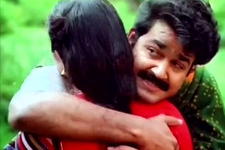  ചിത്രം: 1988ൽ പുറത്തിറങ്ങിയ പ്രിയദർശൻ സംവിധാനം ചെയ്ത ചിത്രം ഏറ്റവും വലിയ ഹിറ്റ് ചിത്രങ്ങളിൽ ഒന്നായി കണക്കാക്കപ്പെടുന്നു. 18 സെന്ററുകളിൽ റിലീസ് ചെയ്ത  'ചിത്രം'. ഒന്നിലേറെ തീയറ്ററുകളിൽ 365 ദിവസത്തിൽക്കൂടുതൽ തുടർച്ചയായി റെഗുലർ ഷോയിൽ പ്രദർശിപ്പിച്ച് അന്നത്തെ സകല റെക്കാഡുകളും തകർത്തു