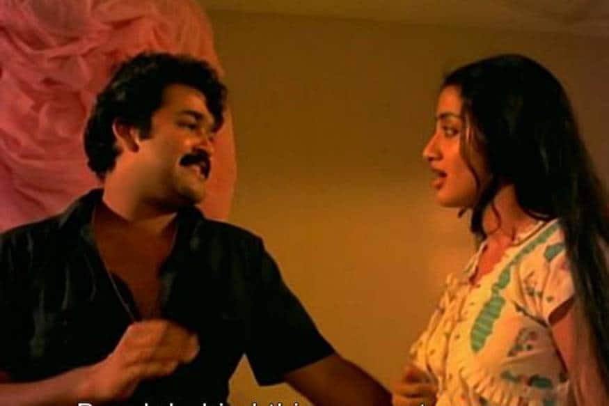  തൂവാനത്തുമ്പികൾ:  1987ൽ പത്മരാജൻ തിരക്കഥയെഴുതി സംവിധാനം ചെയ്ത ചിത്രത്തിൽ  നാട്ടിൻപുറത്തുകാരന്റെയും പട്ടണത്തിലെ ജീവിതം ആസ്വദിക്കുന്ന യുവാവിന്റെയും ദ്വന്ദ്വവ്യക്തിത്വങ്ങൾ ജയകൃഷ്ണൻ (മോഹൻലാൽ) എന്ന കഥാപാത്രം പ്രതിഫലിപ്പിക്കുന്നു.  മോഹൻലാലിന്റെ അഭിനയജീവിതത്തിലെ അവിസ്മരണീയമായ കഥാപാത്രങ്ങളിൽ ഒന്നാണ് ഈ ചിത്രത്തിലെ ജയകൃഷ്ണൻ