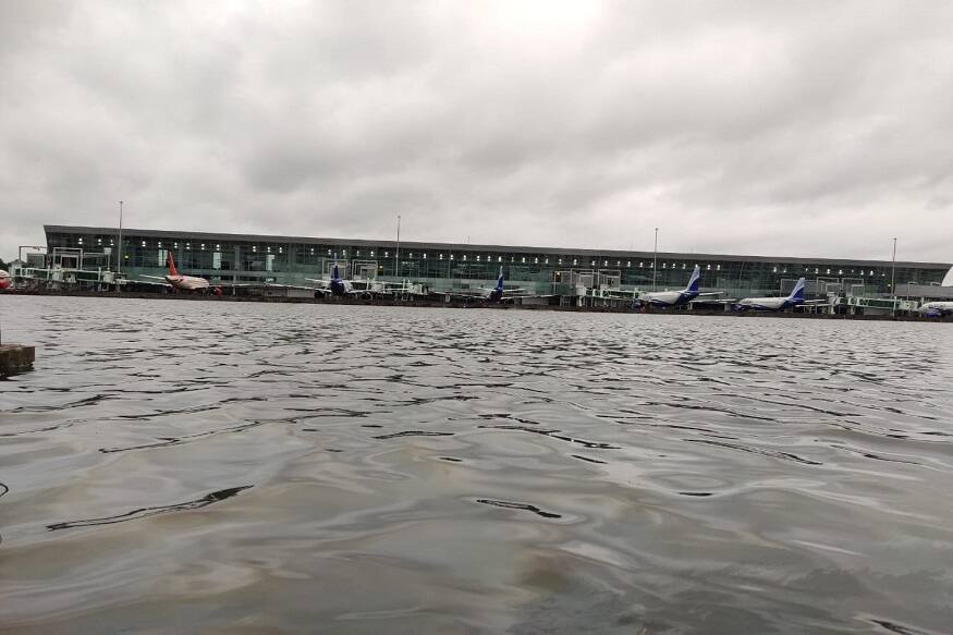മണിക്കൂറില് 160-170 കിലോമീറ്റര് വേഗത്തില് വീശിയടിച്ച് 190 വരെ വേഗമാര്ജിച്ച ചുഴലിക്കാറ്റ് തീരദേശപ്രദേശങ്ങളിൽ വൻനാശനഷ്ടമാണുണ്ടാക്കിയത് മണിക്കൂറില് 160-170 കിലോമീറ്റര് വേഗത്തില് വീശിയടിച്ച് 190 വരെ വേഗമാര്ജിച്ച ചുഴലിക്കാറ്റ് തീരദേശപ്രദേശങ്ങളിൽ വൻനാശനഷ്ടമാണുണ്ടാക്കിയത്